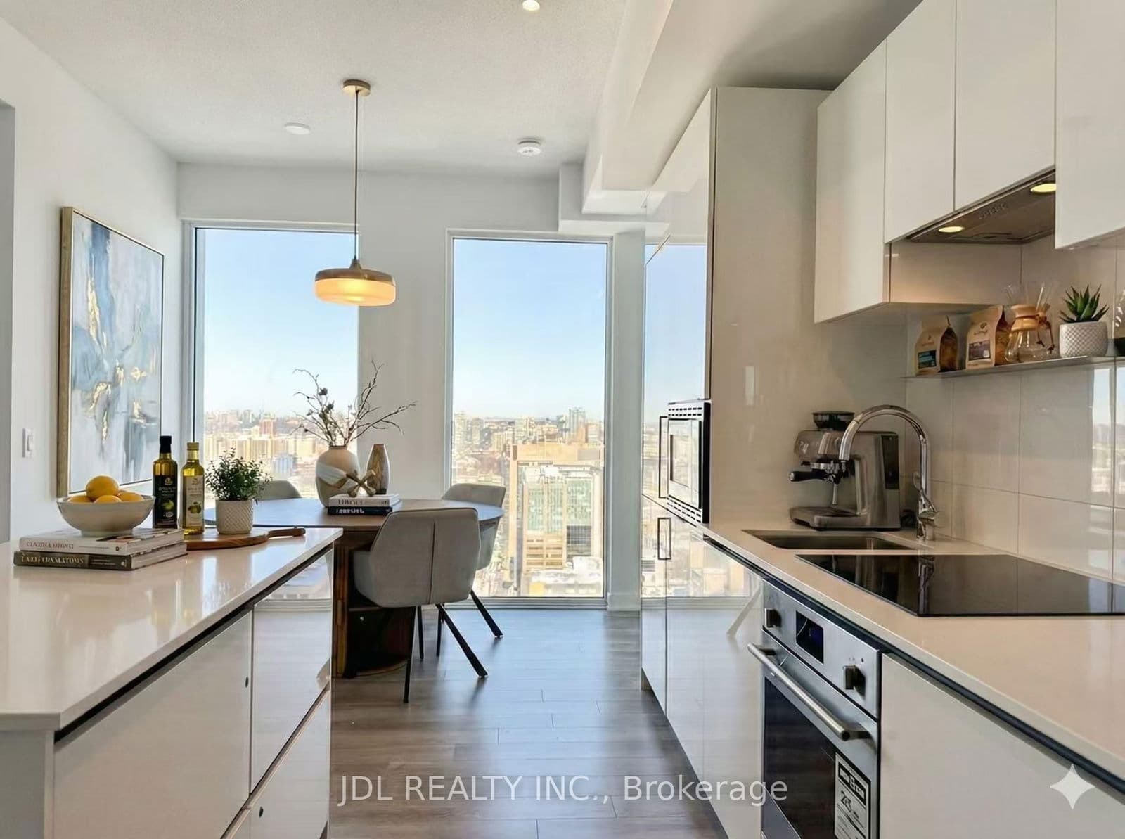 238 Simcoe Street, Unit 3709