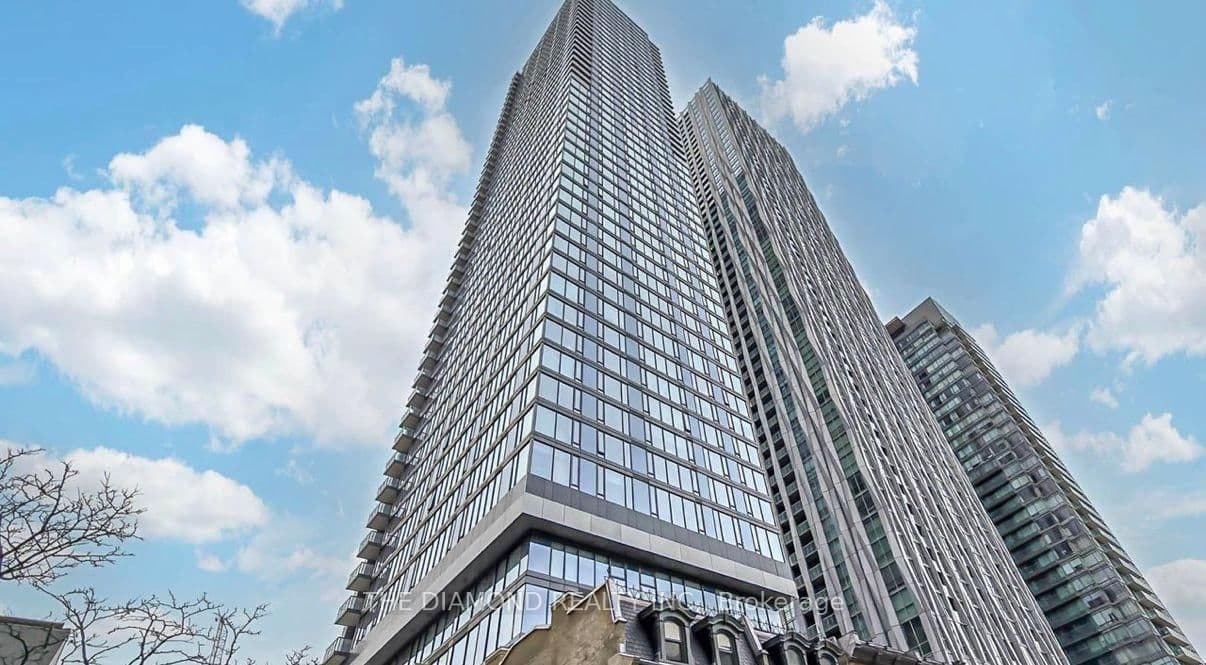 8 Cumberland Street, Unit 1704