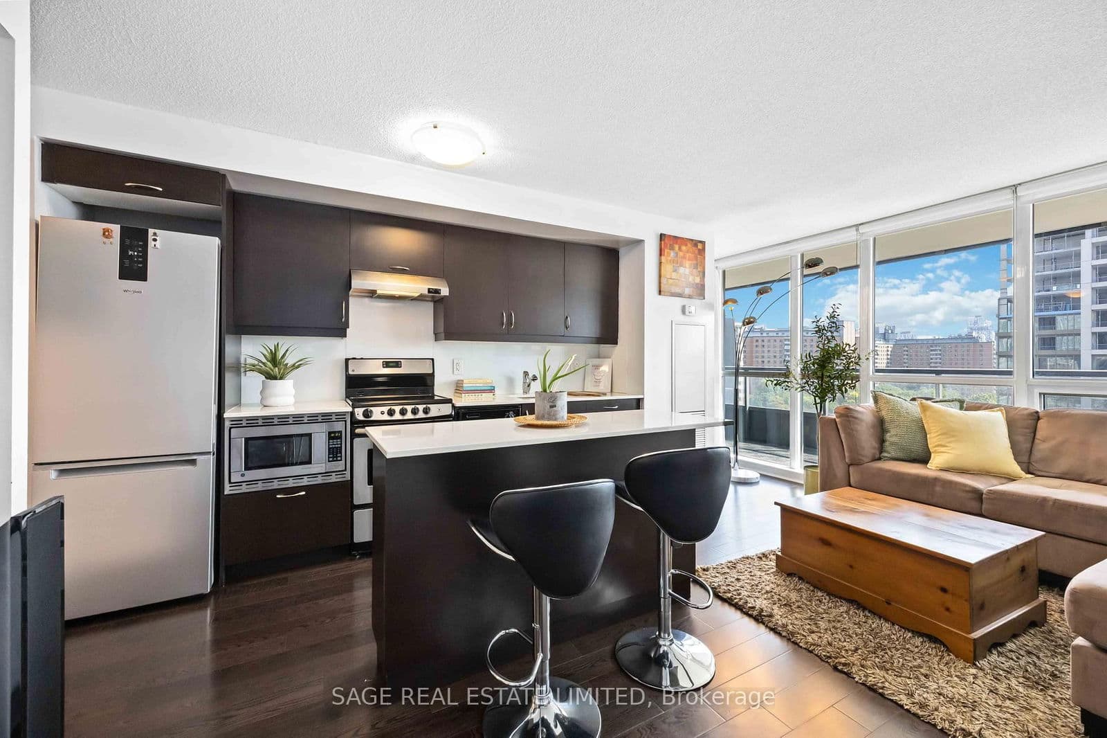 #1115 - 320 Richmond Street E