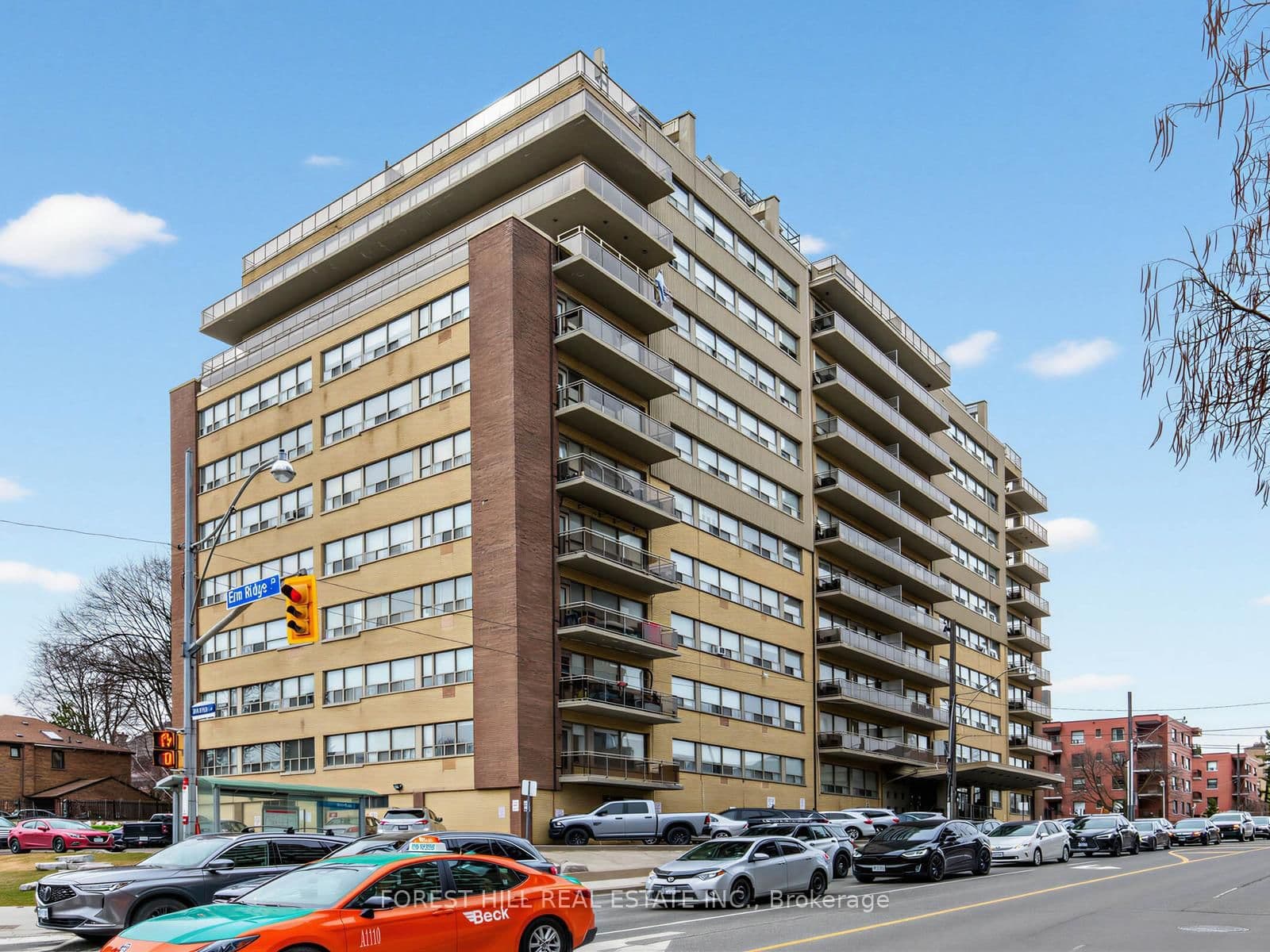 #306 - 2500 Bathurst Street