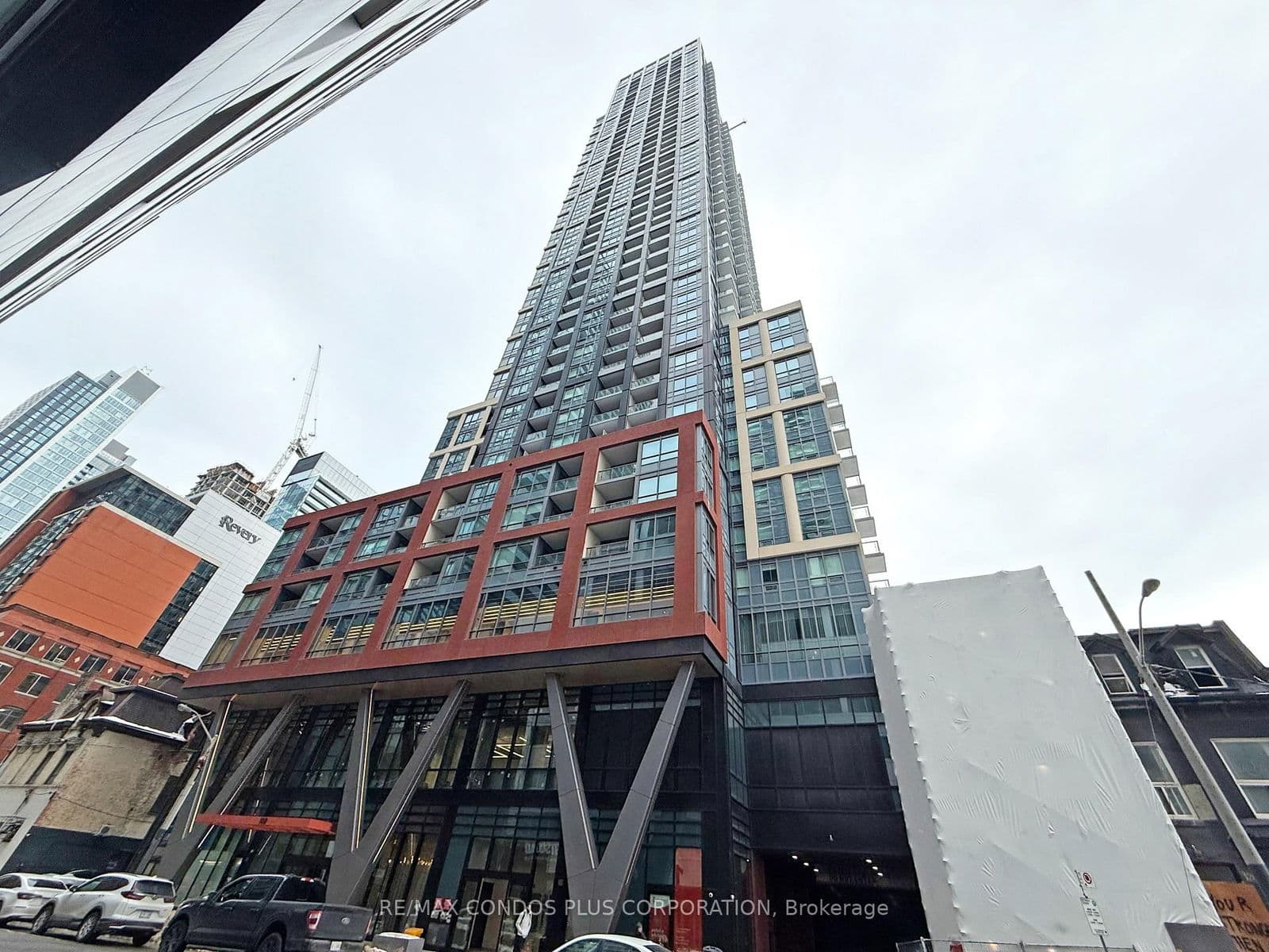 #1525 - 108 Peter Street