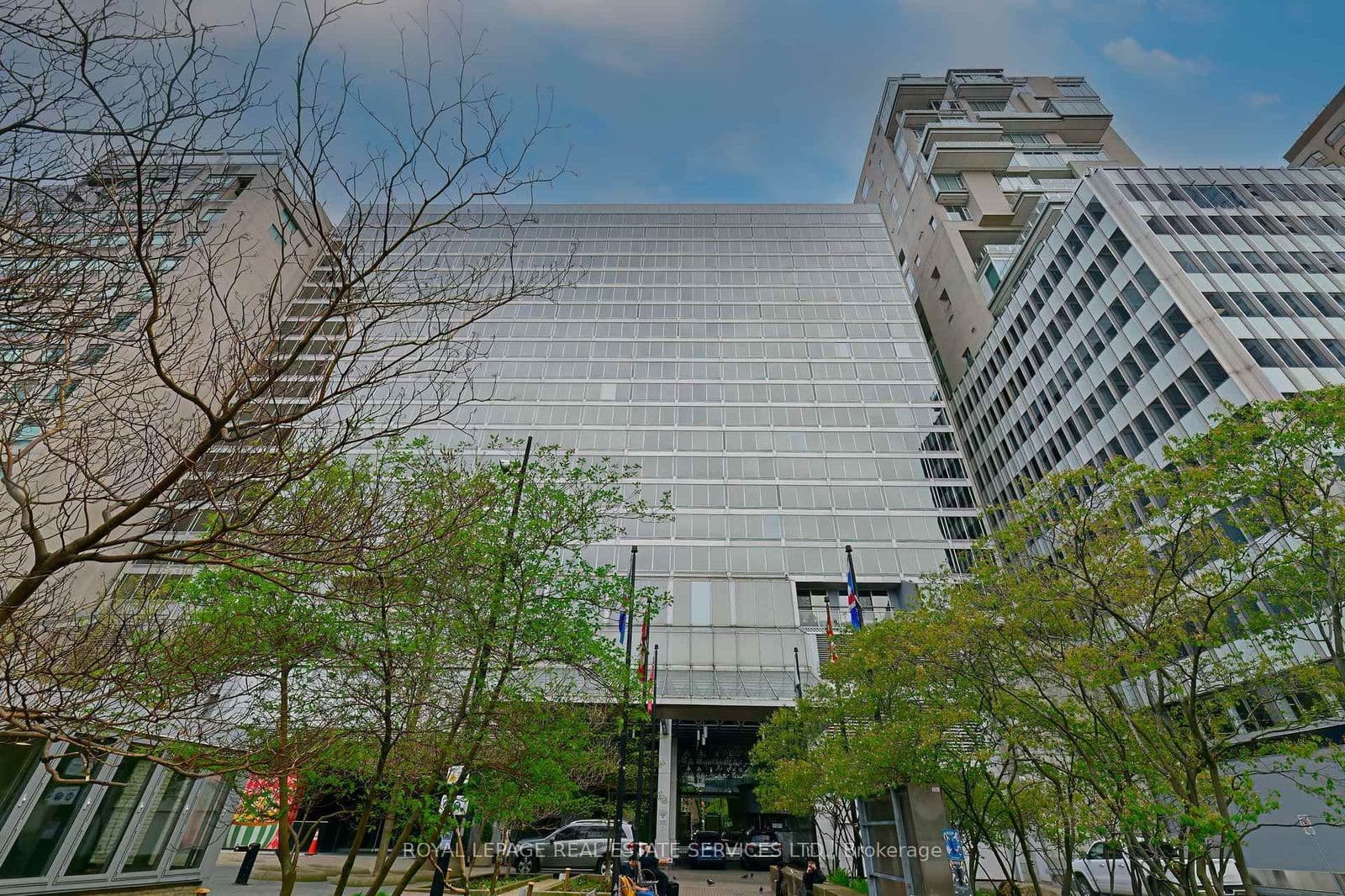 #1703 - 110 Bloor Street W