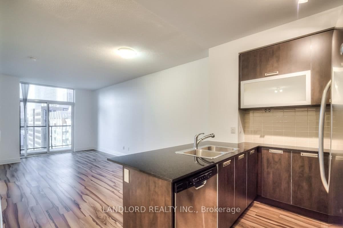 28 Ted Rogers Way, Unit 2306
