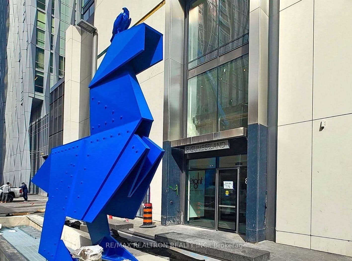 8 Cumberland Street, Unit 3207