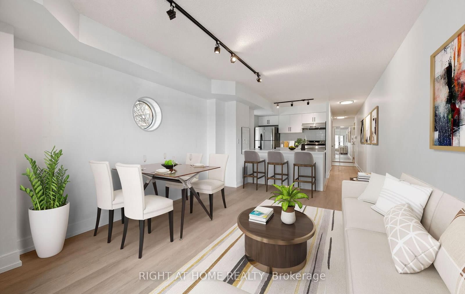 #219 - 600 Queens Quay