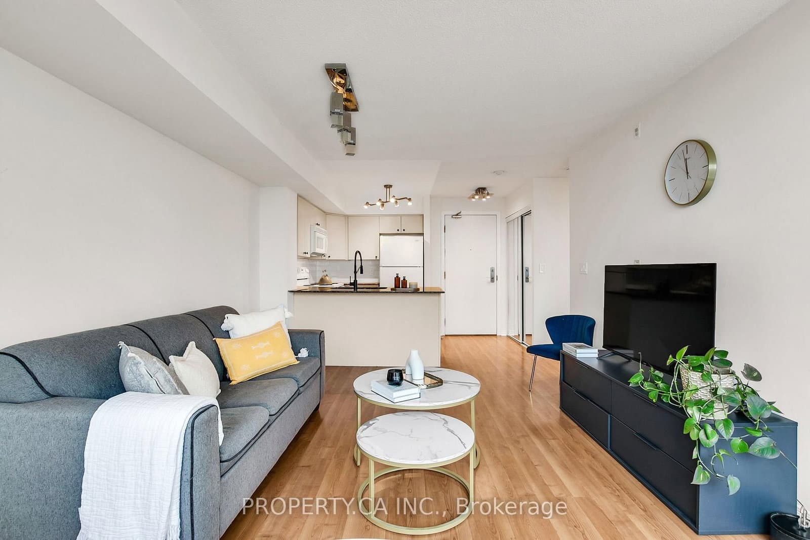 #711 - 18 Valley Woods Road