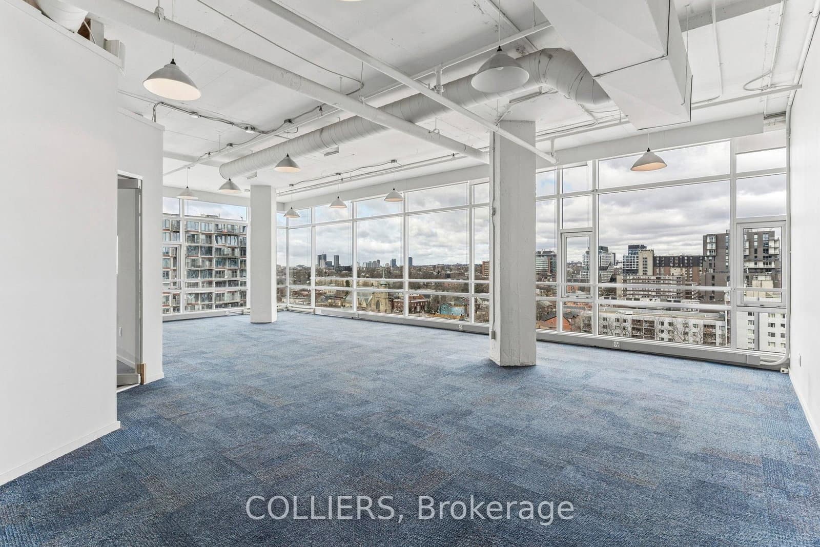 #903 - 477 Richmond Street W