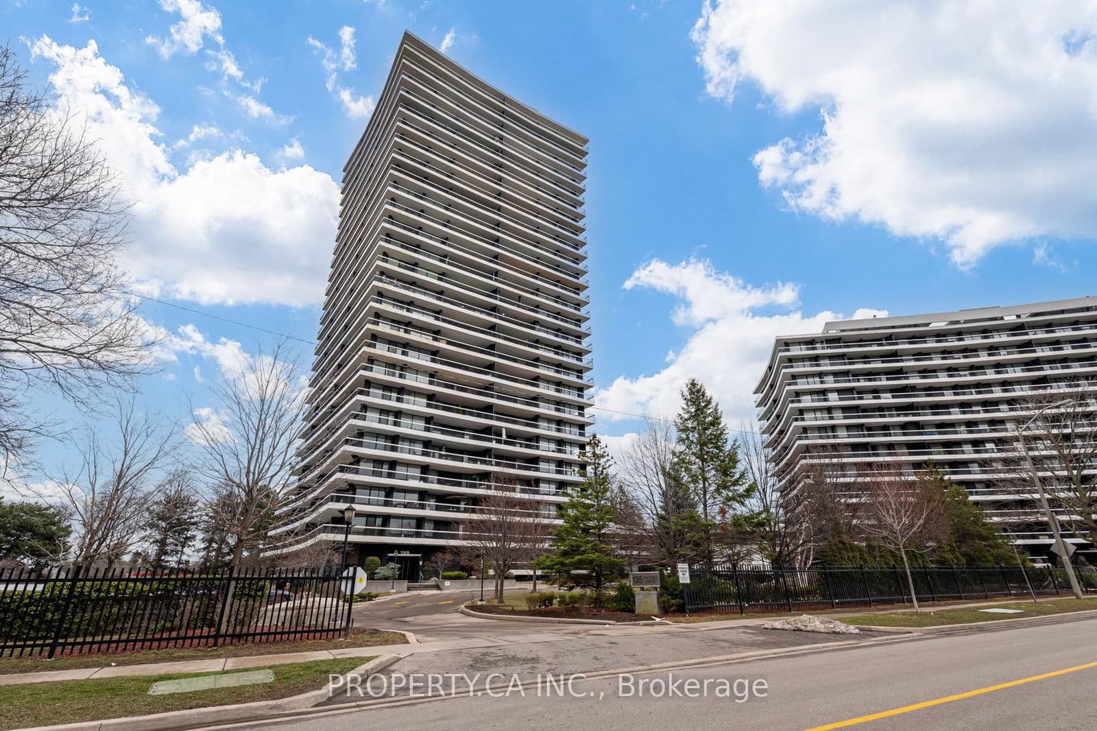 #2606 - 135 Antibes Drive