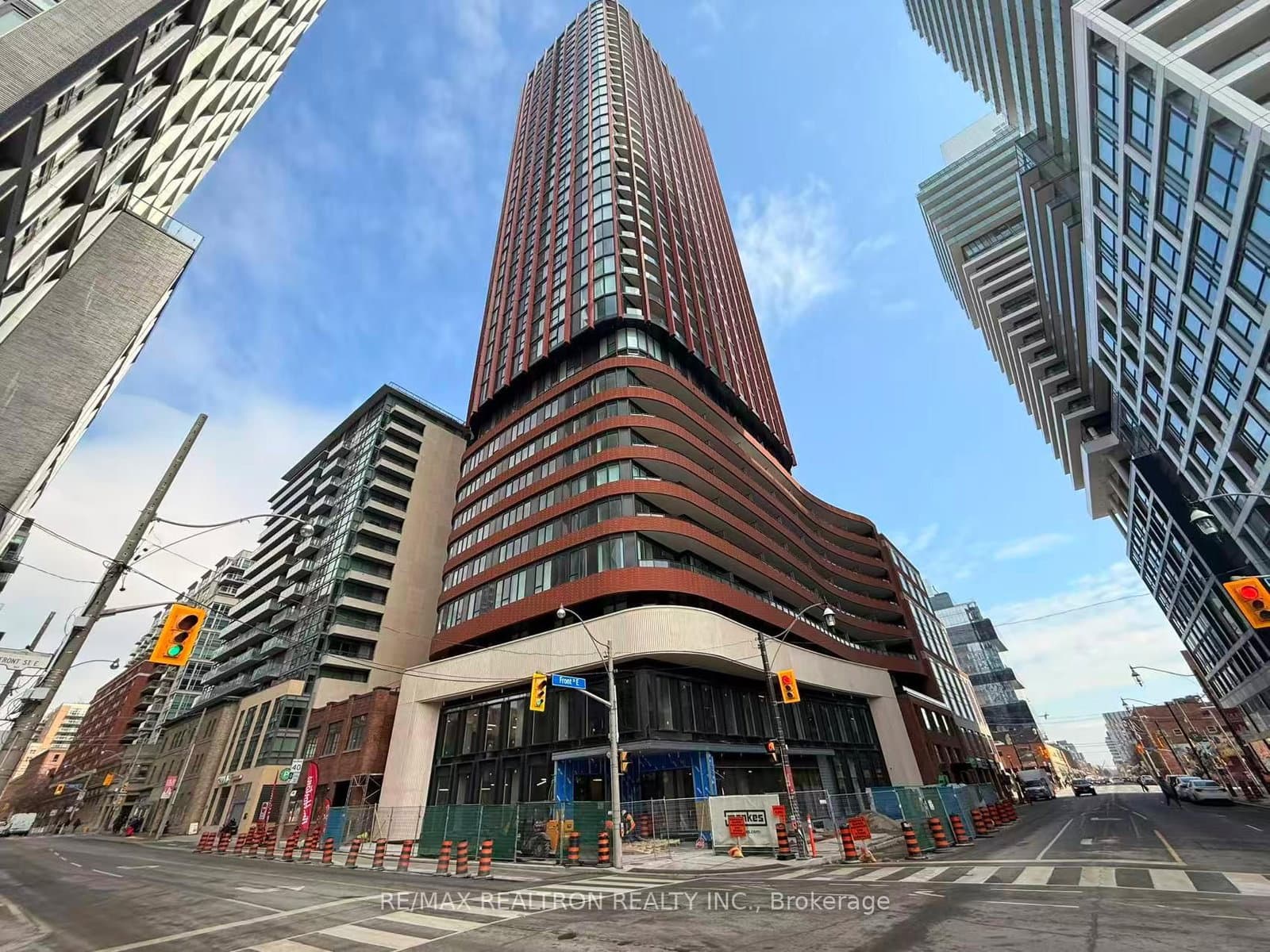 #2616 - 180 Front Street E