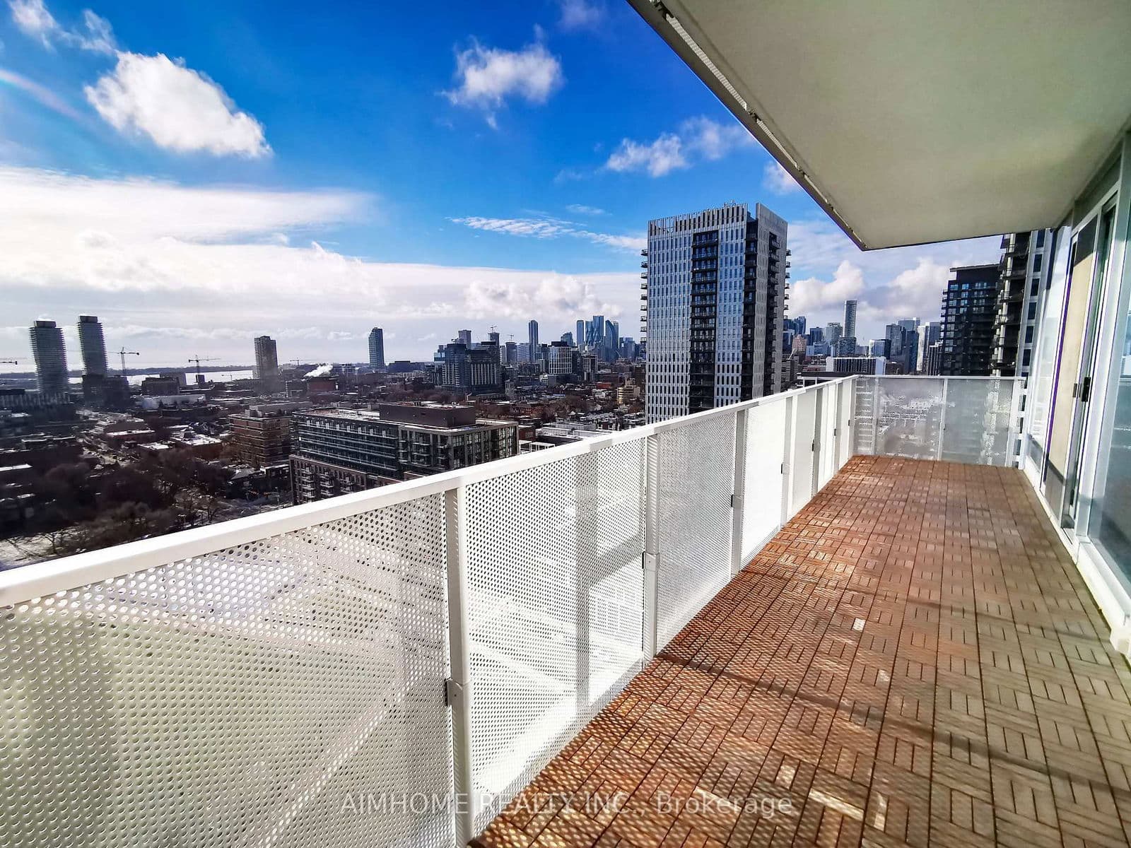 #1810 - 20 Tubman Avenue