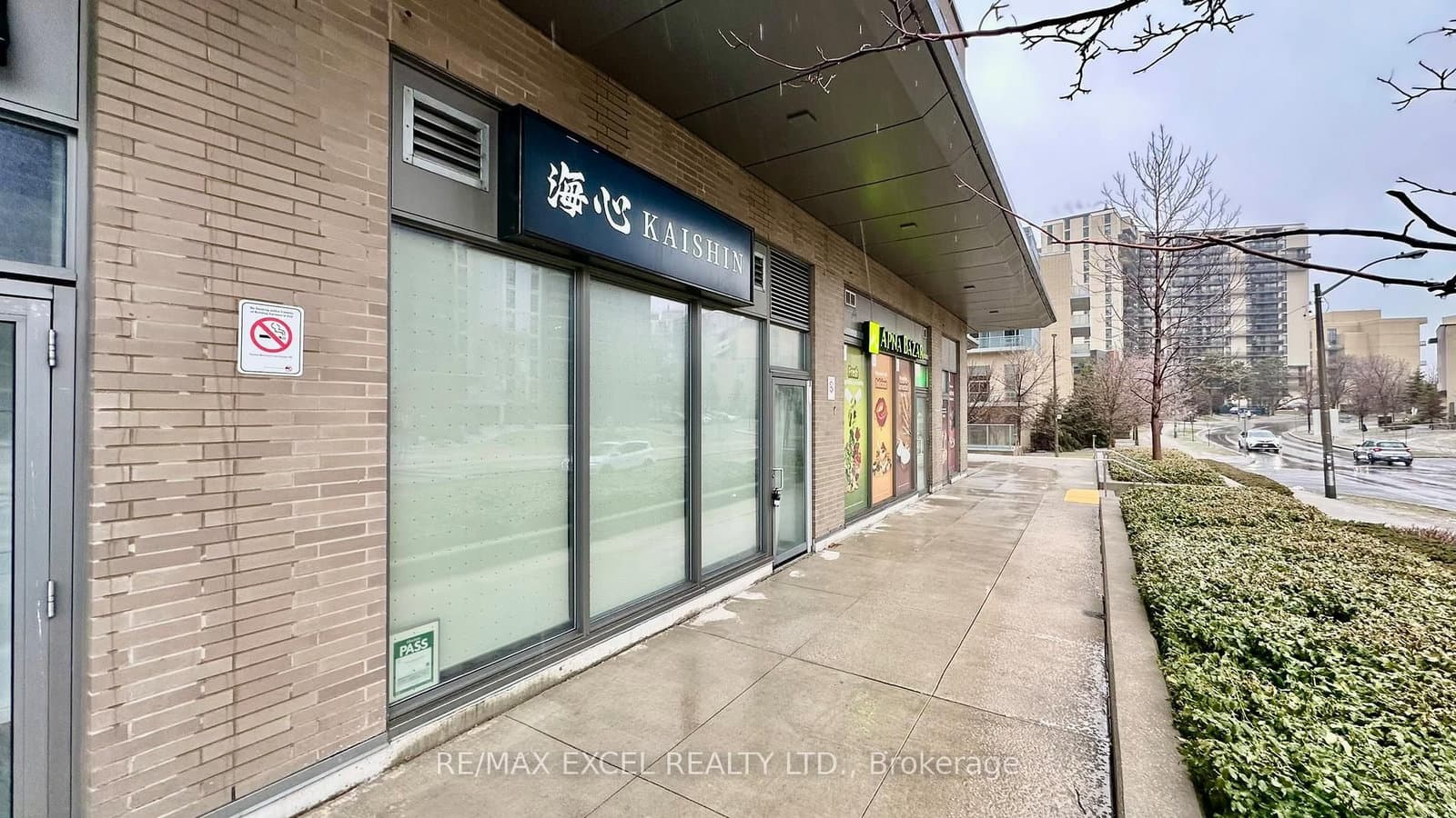 #3 - 56 Forest Manor Road