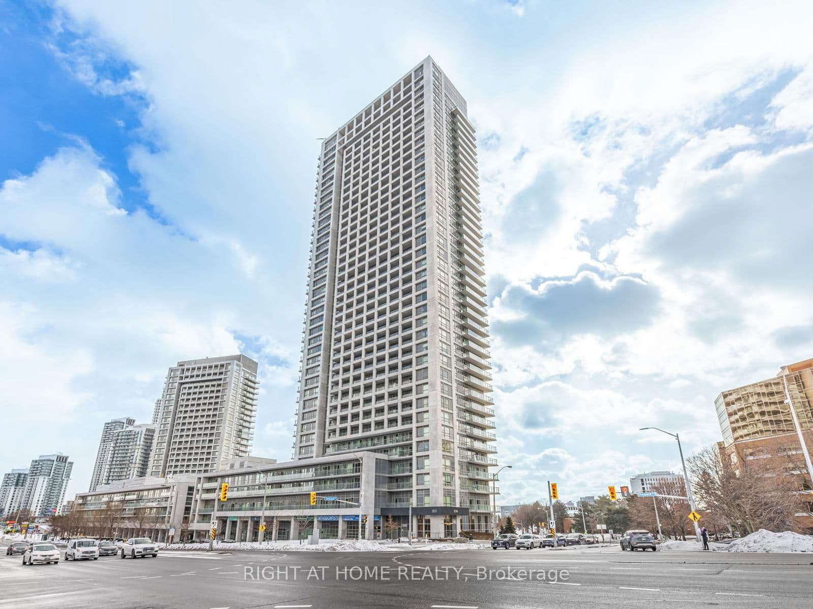 #318 - 2015 Sheppard Avenue E