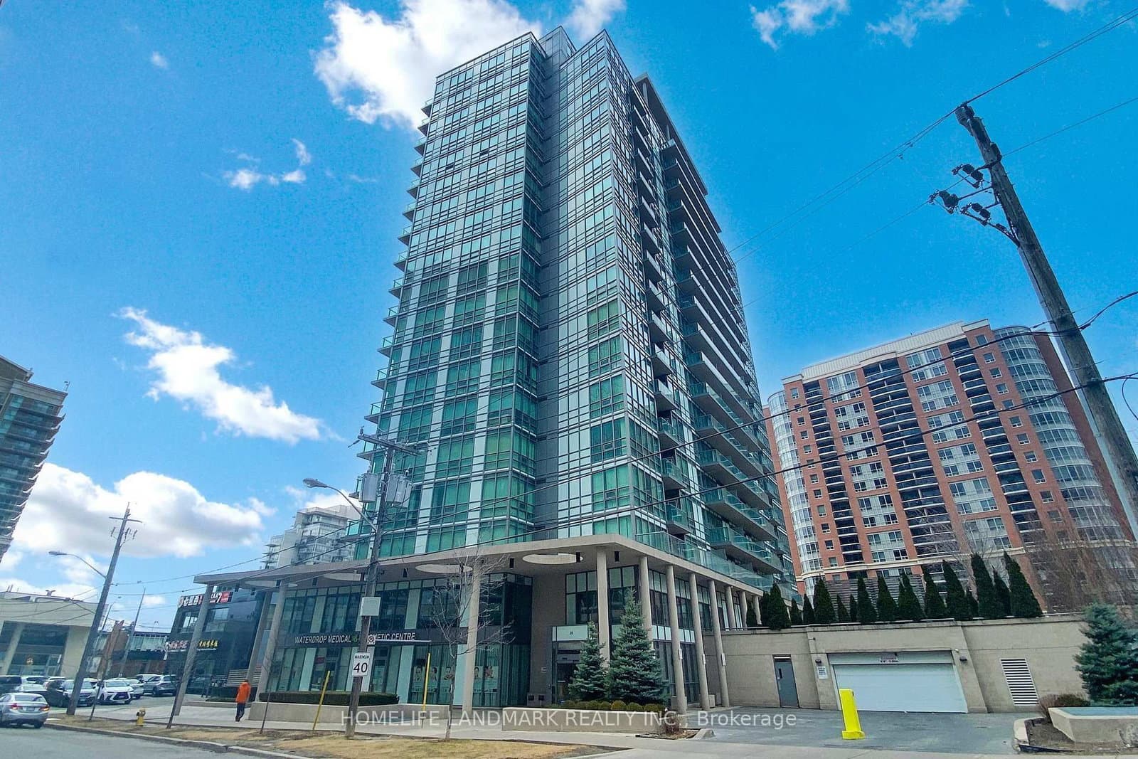 #911 - 26 Norton Avenue