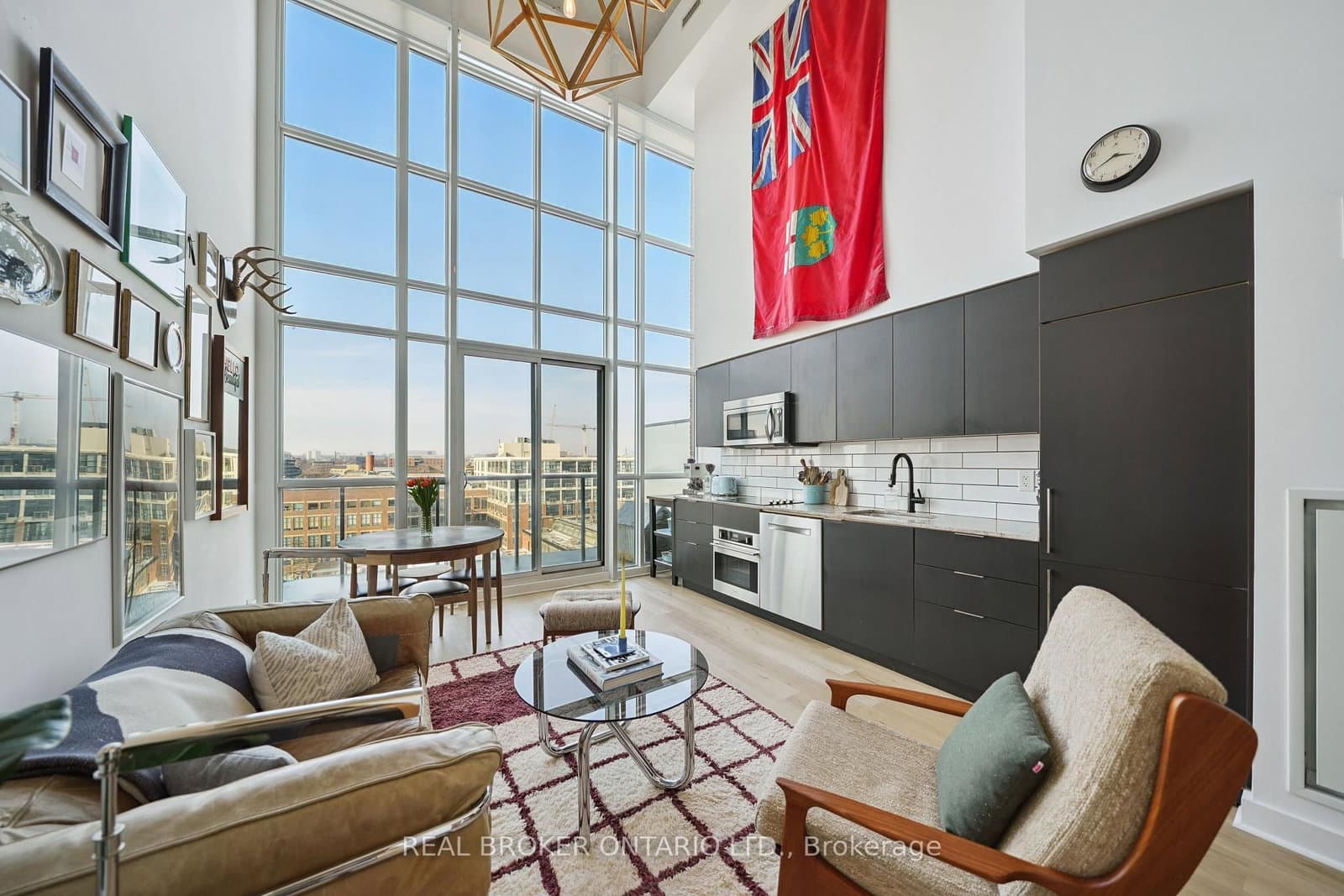 #714 - 5 Hanna Avenue