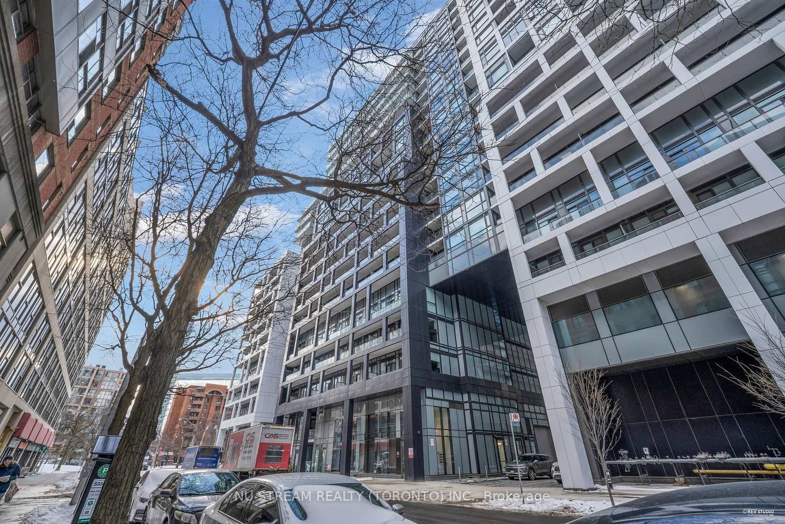 #337 - 60 Princess Street