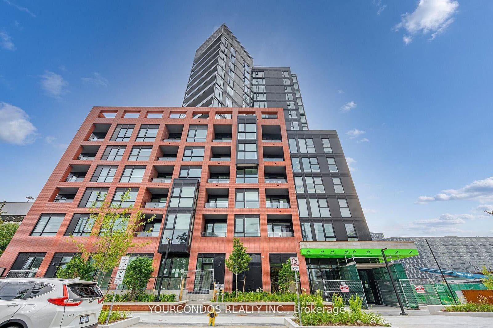 #508 - 8 TIPPETT Road