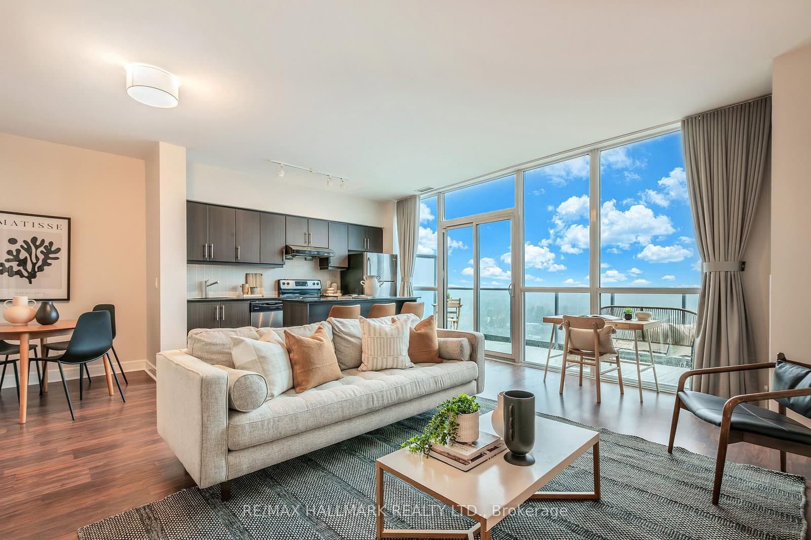 #PH2 - 35 Brian Peck Crescent