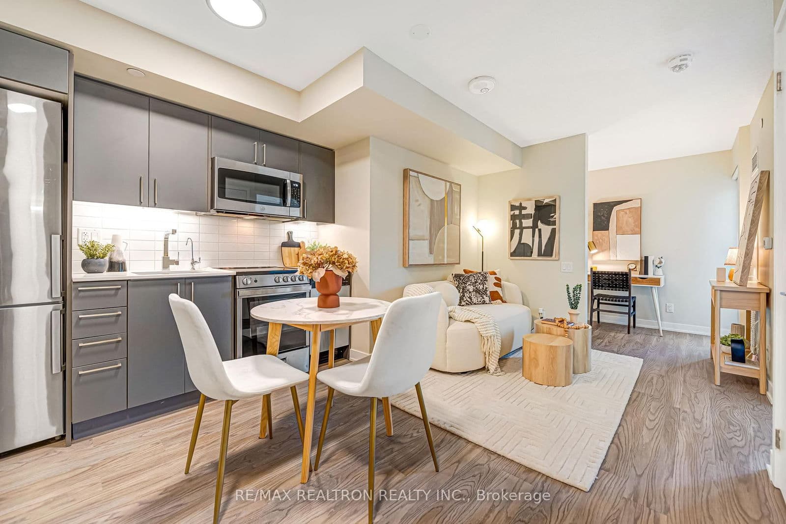 #501 - 38 Monte Kwinter Court