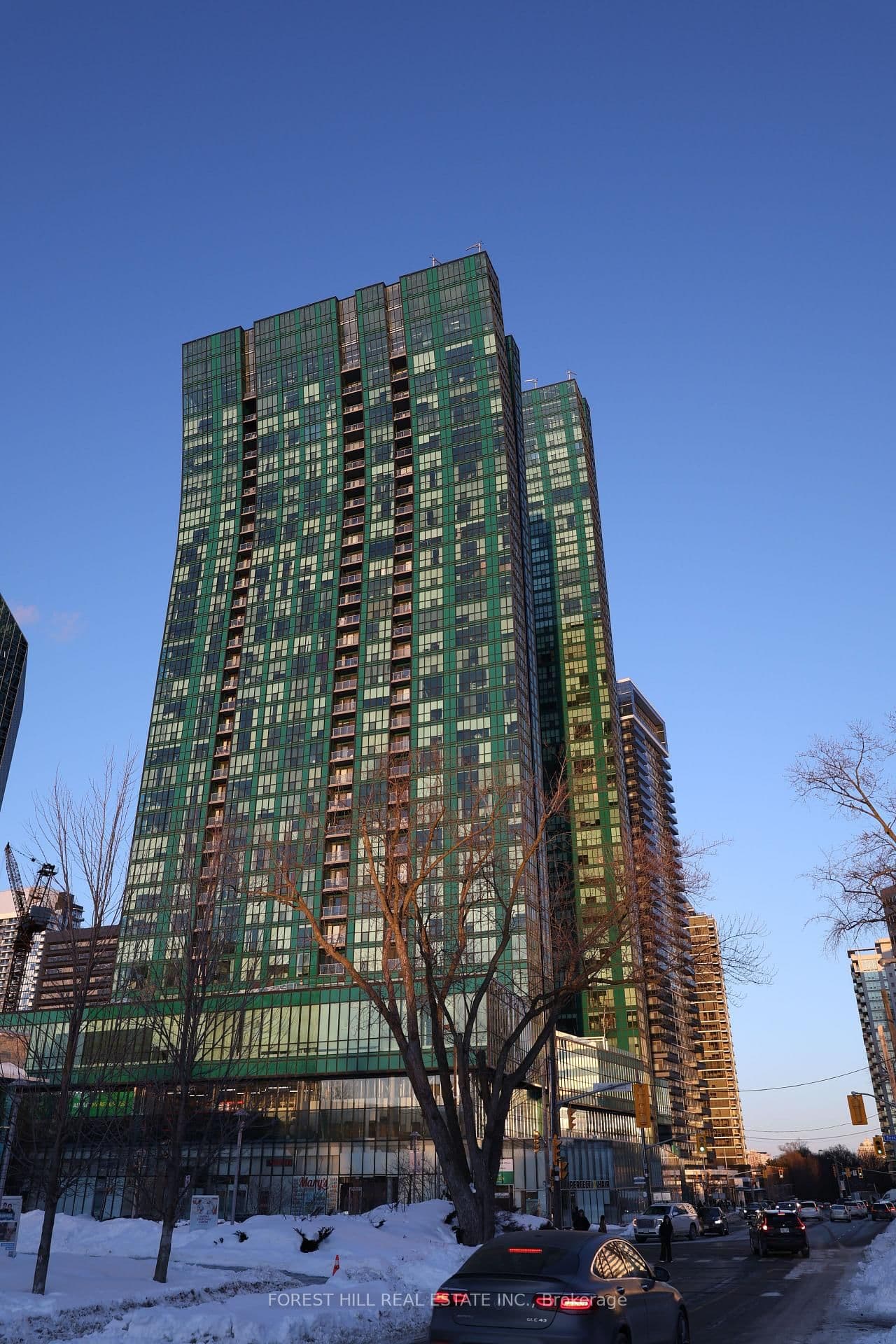 #2502 - 11 Bogert Avenue