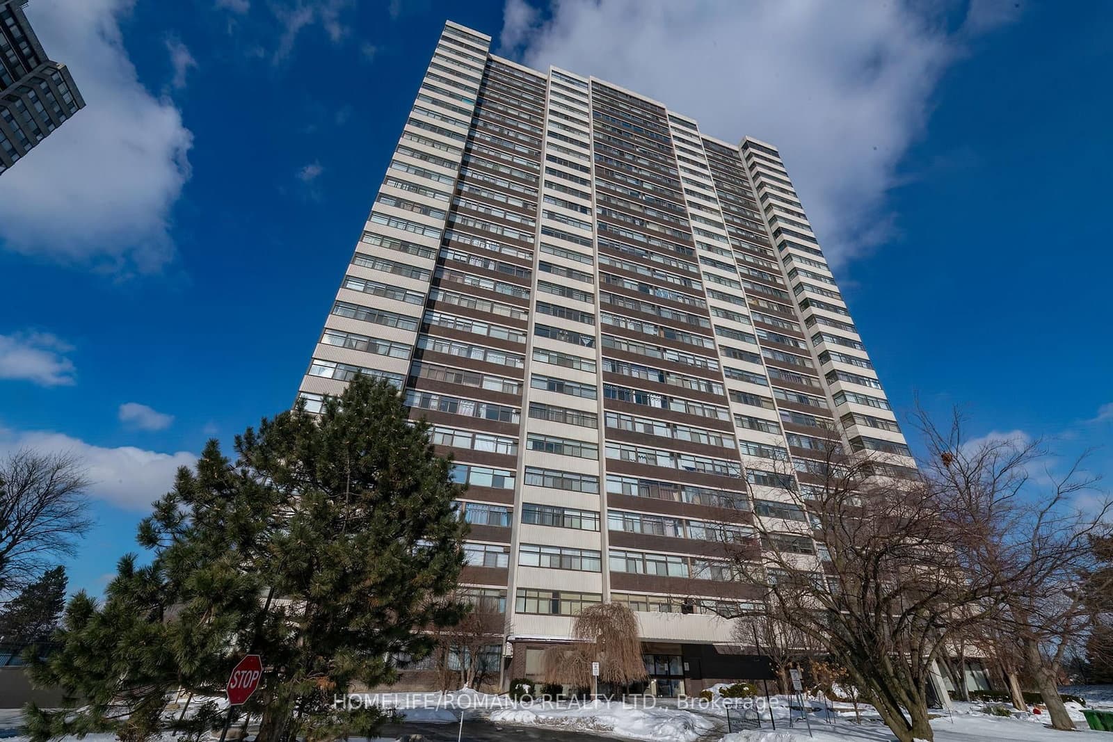#702 - 100 Antibes Drive