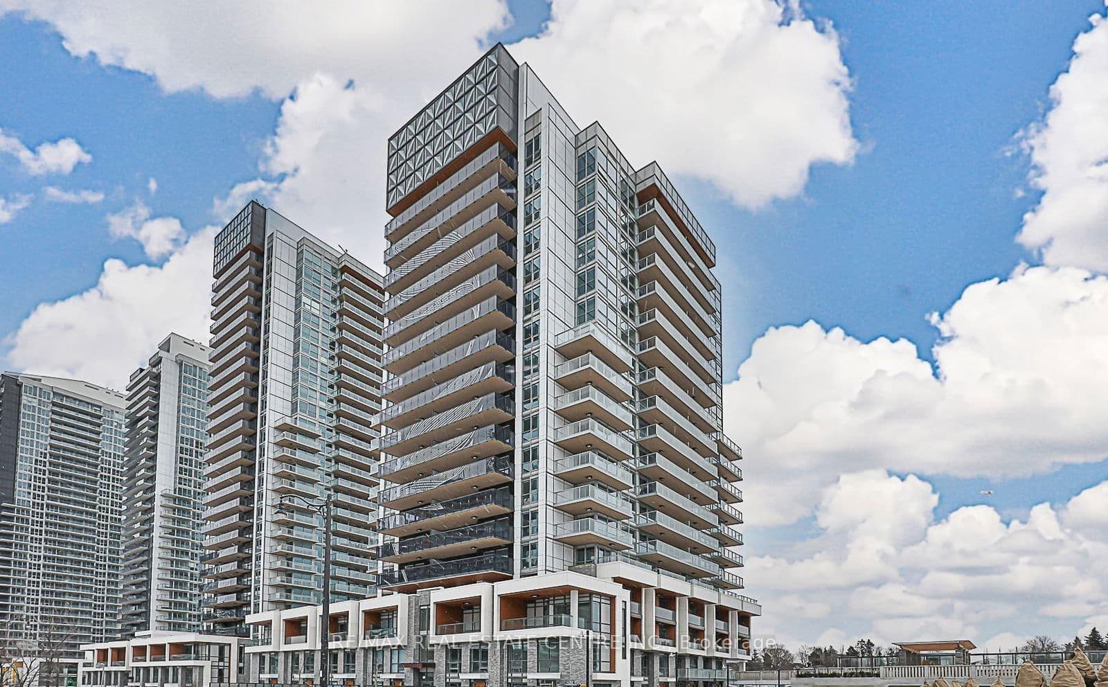 #310 - 25 Mcmahon Drive