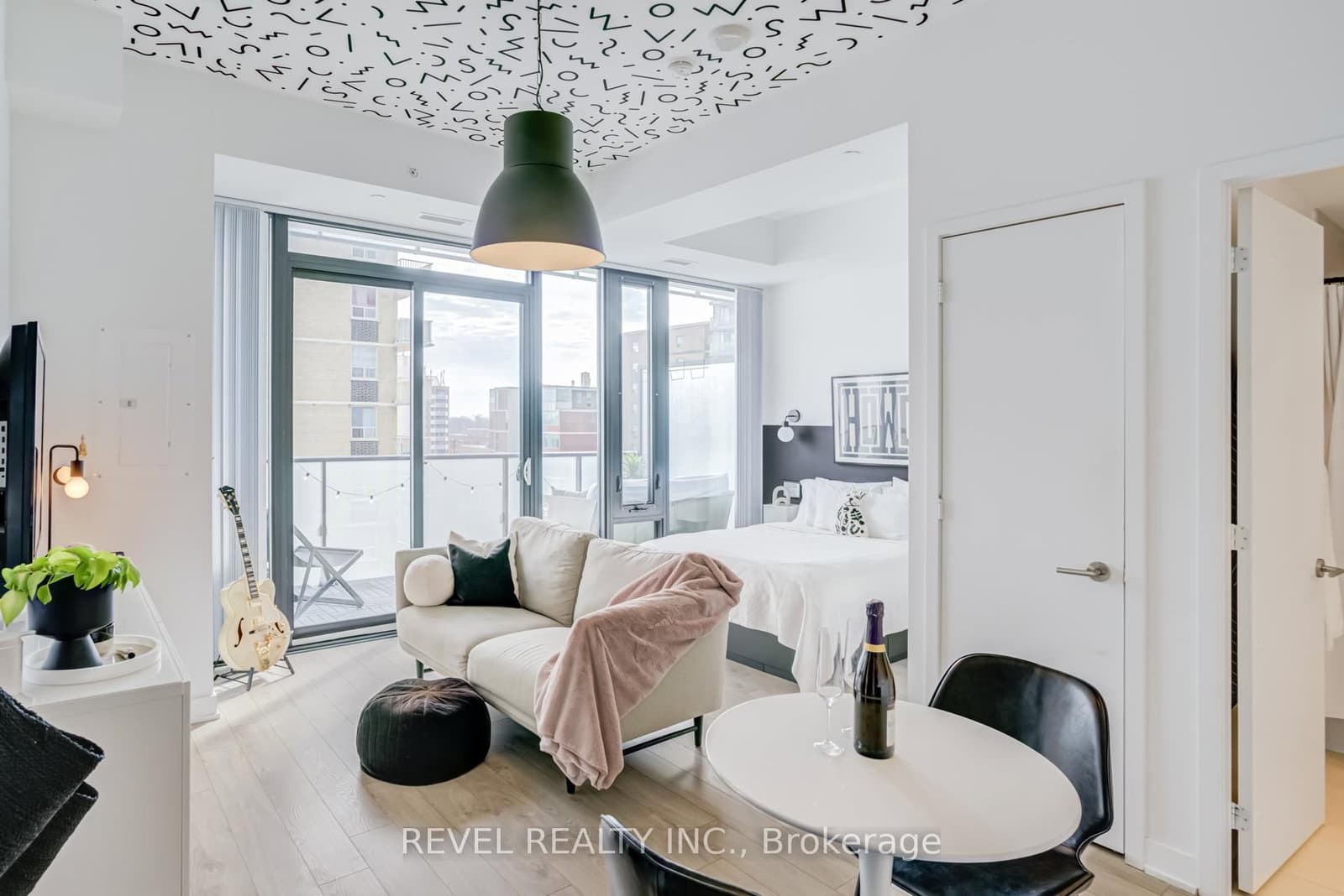 #609 - 185 Roehampton Avenue