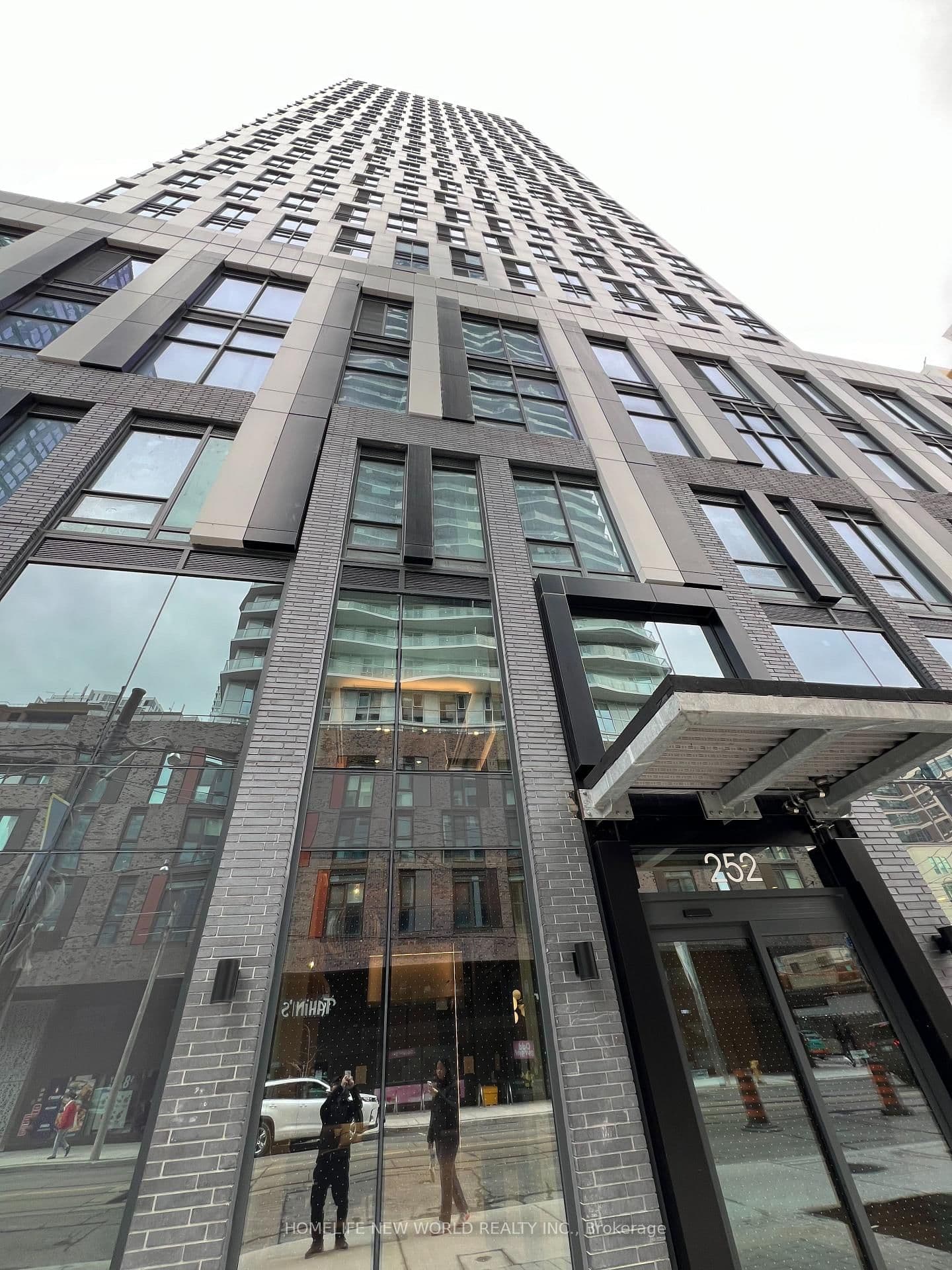 252 Church Street, Unit 3916