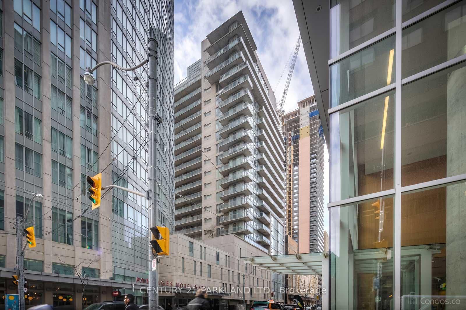 #1101 - 220 Victoria Street