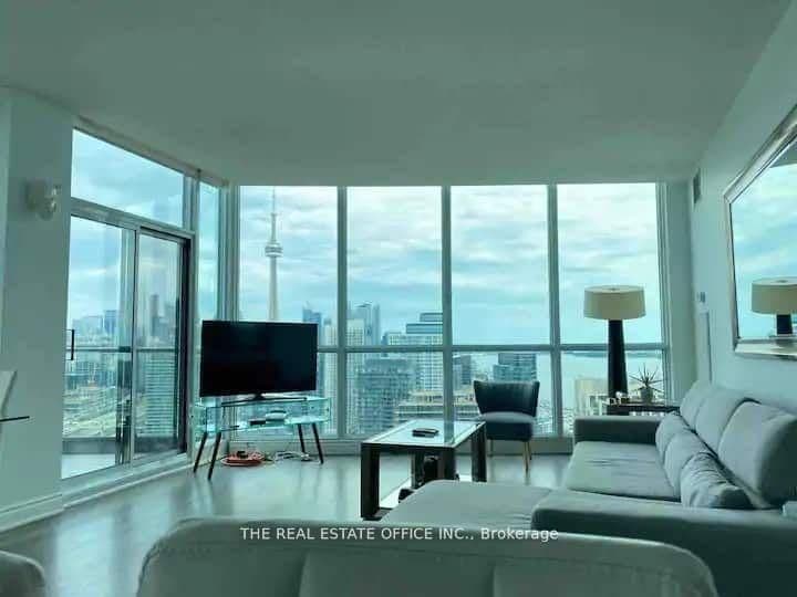 #PH02 - 219 Fort York Boulevard