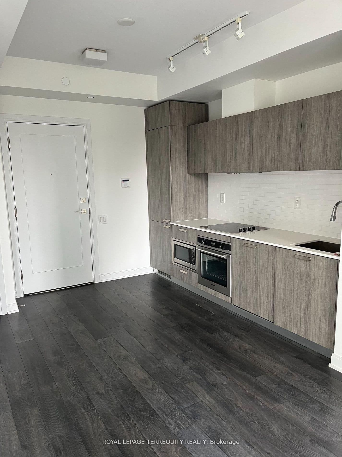 50 Charles Street E, Unit 2104