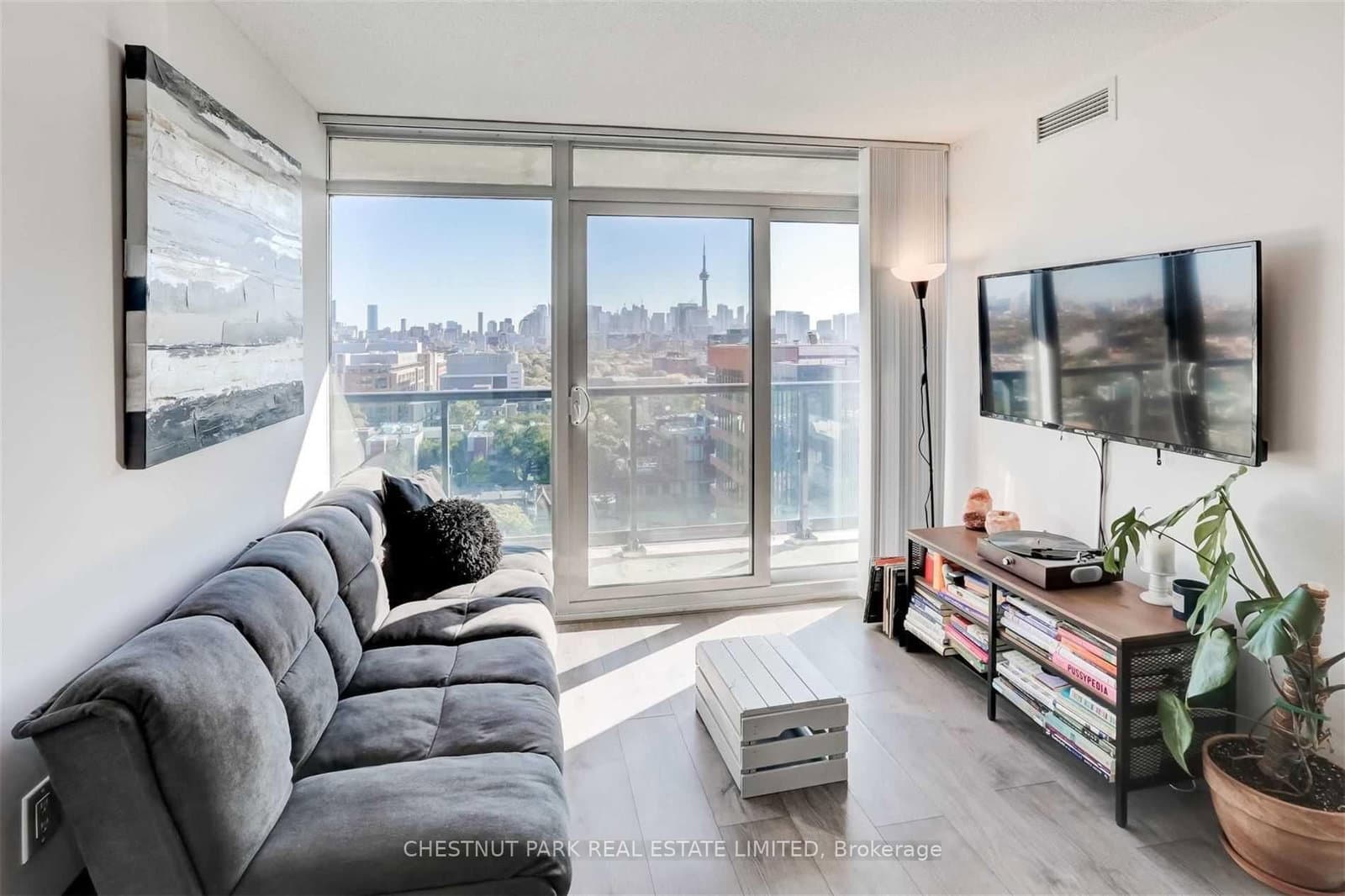 #2111E - 36 Lisgar Street