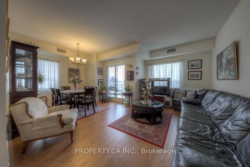 #301 - 778 Sheppard Avenue W