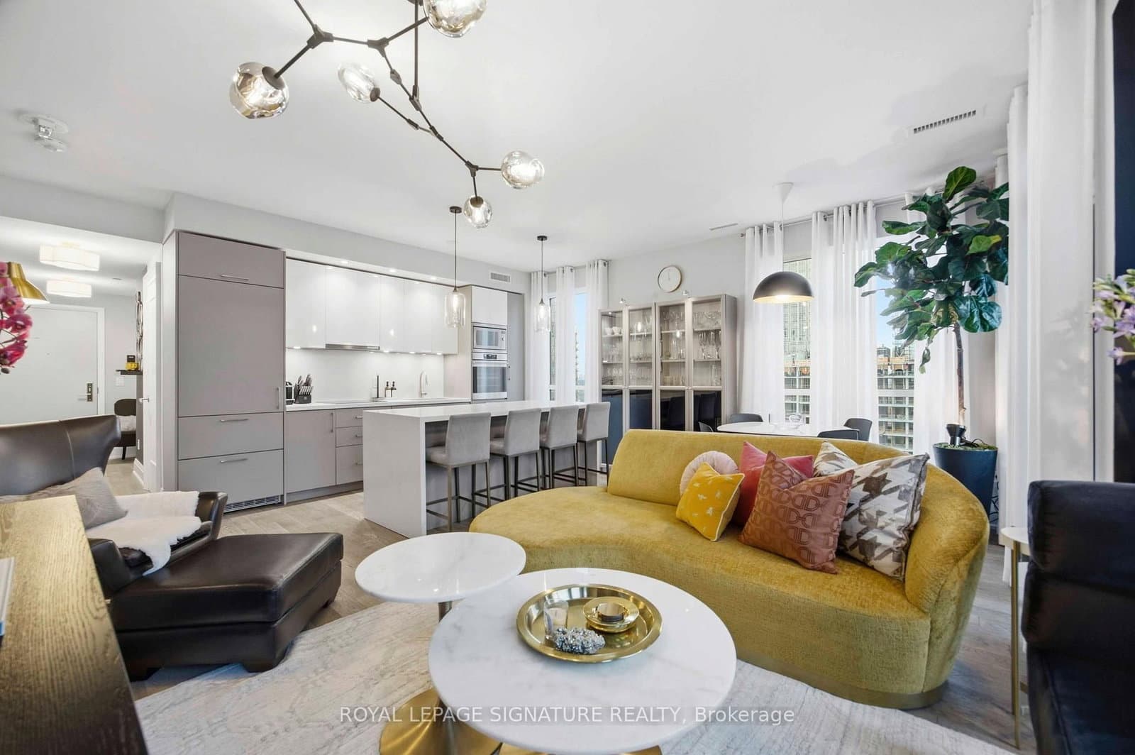 88 Cumberland Street, Unit 2307