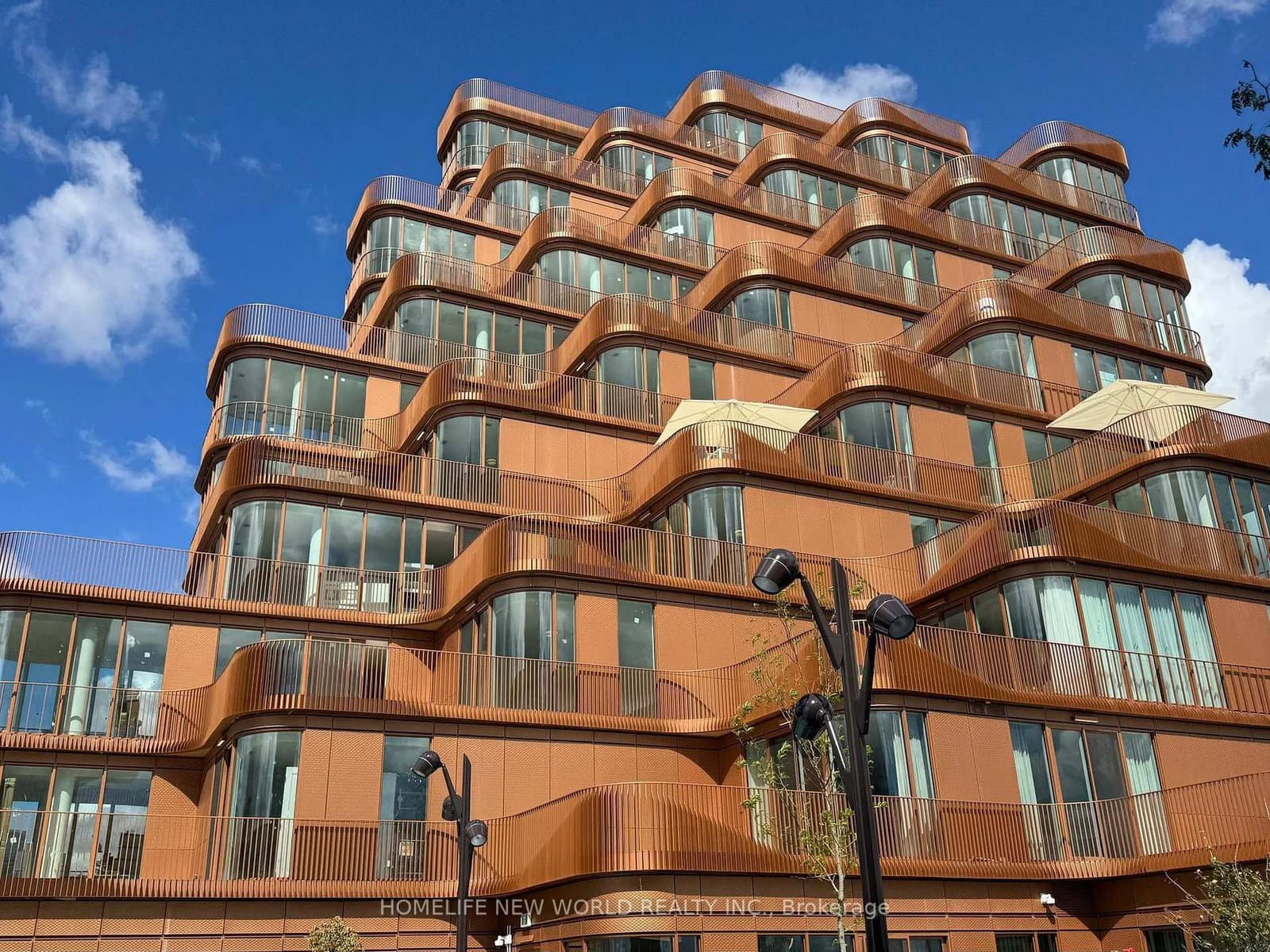 #707 - 155 Merchants' Wharf