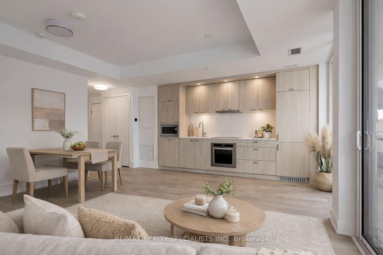 #920 - 115 Denison Avenue