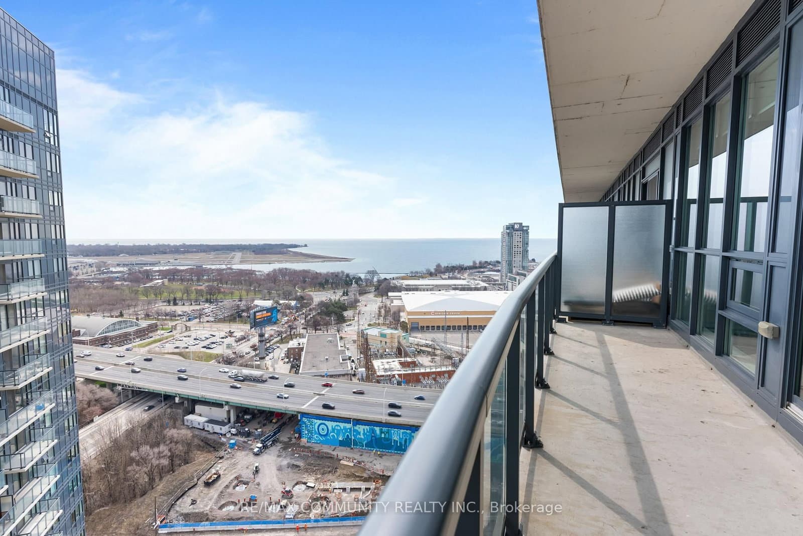 #2408 - 51 East Liberty Street