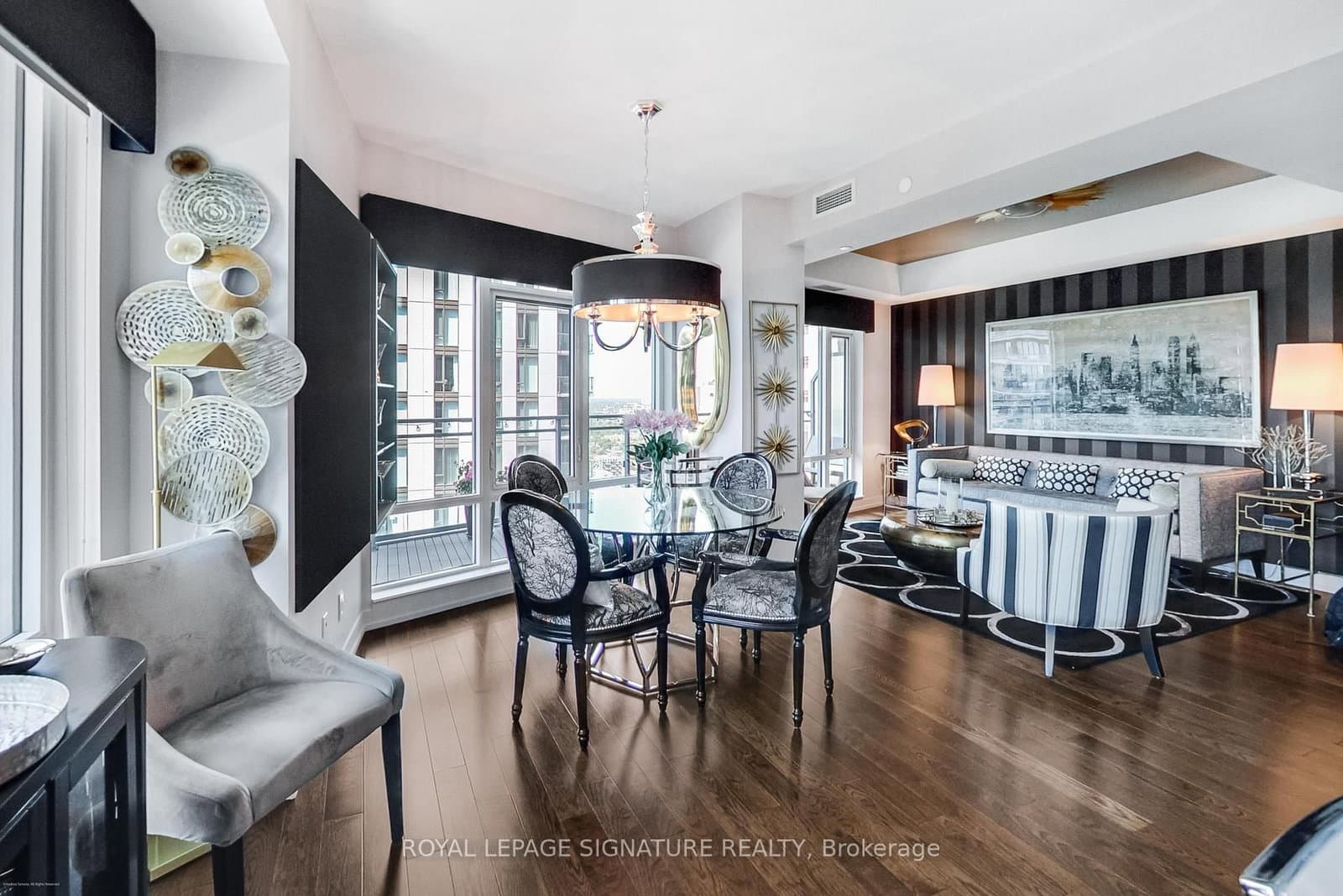 21 Widmer Street, Unit 3711