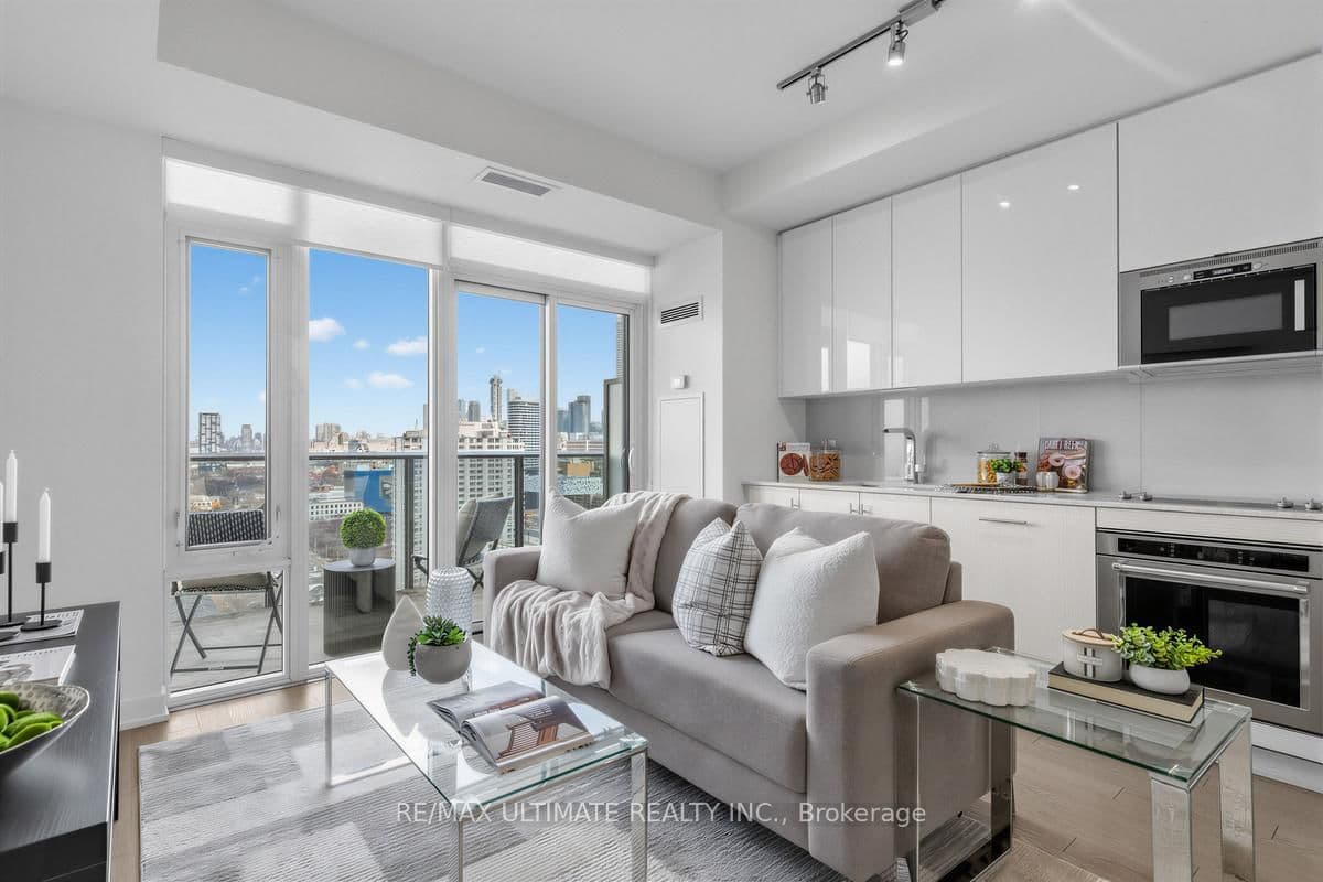 #2508 - 330 Richmond Street W