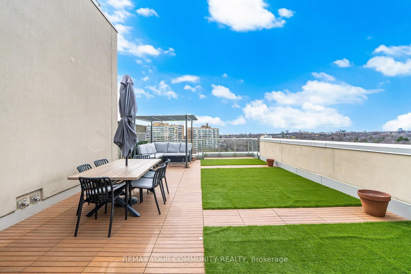 #PH1114 - 18 Merton Street