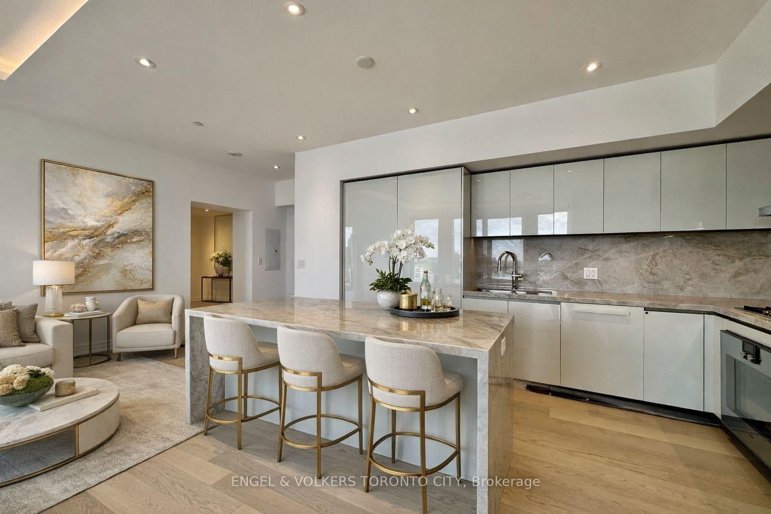 1315 Bay (50 Scollard) Street, Unit 1303