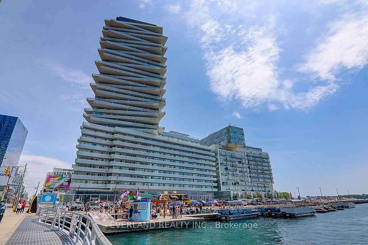 15 Queens Quay E, Unit 3105