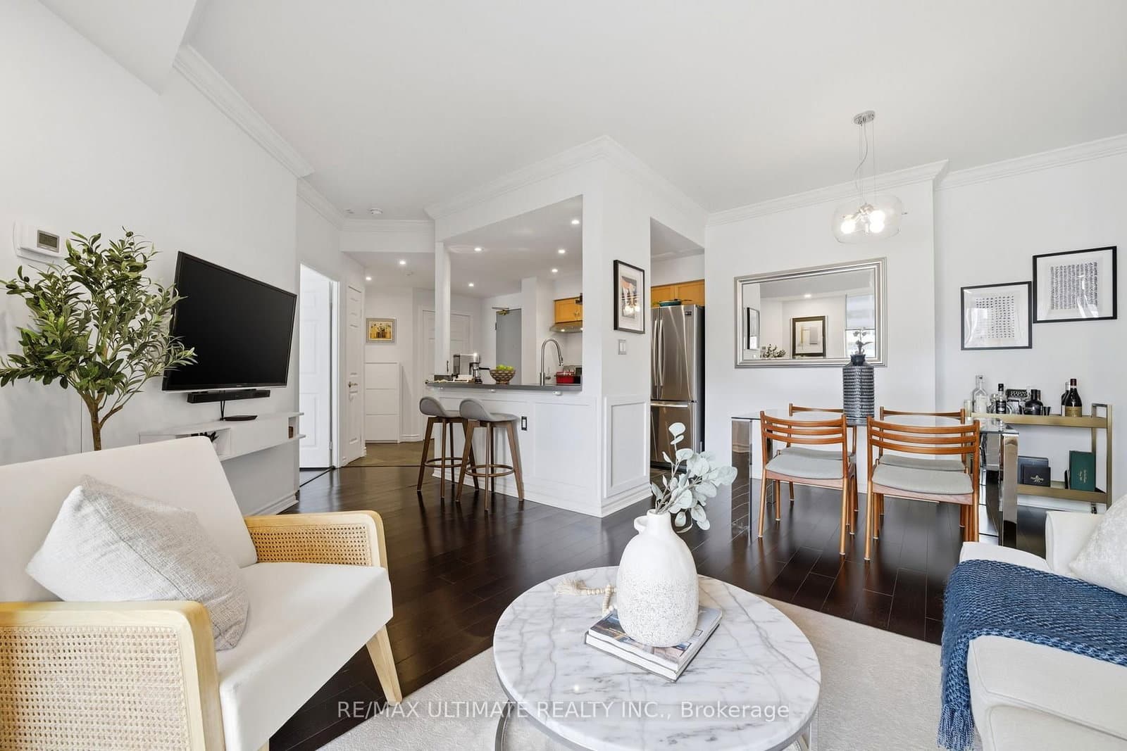 #405 - 1750 Bayview Avenue