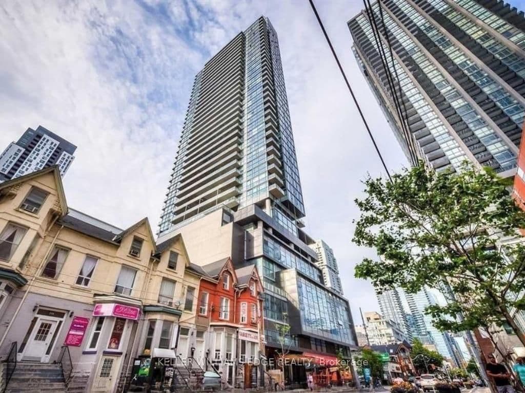 #2709 - 290 Adelaide Street W