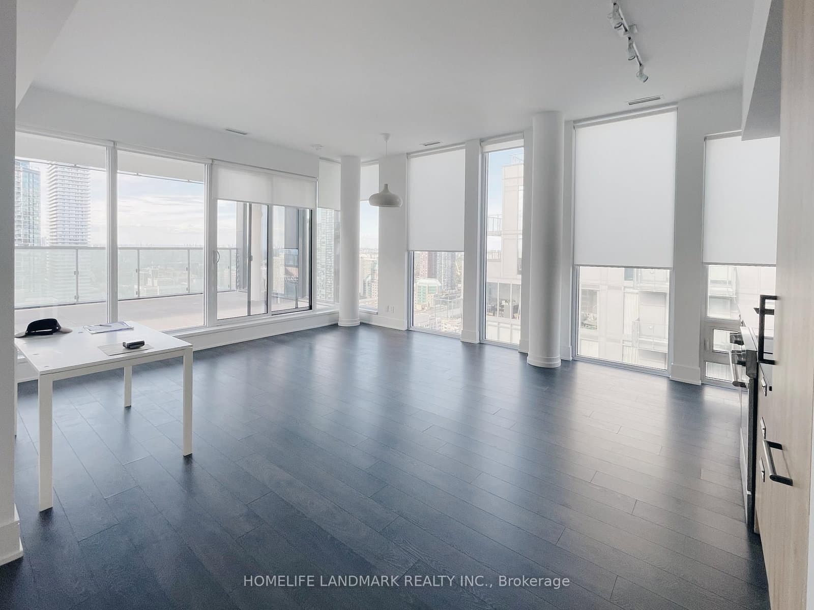 28 Wellesley Street E, Unit Lph3605