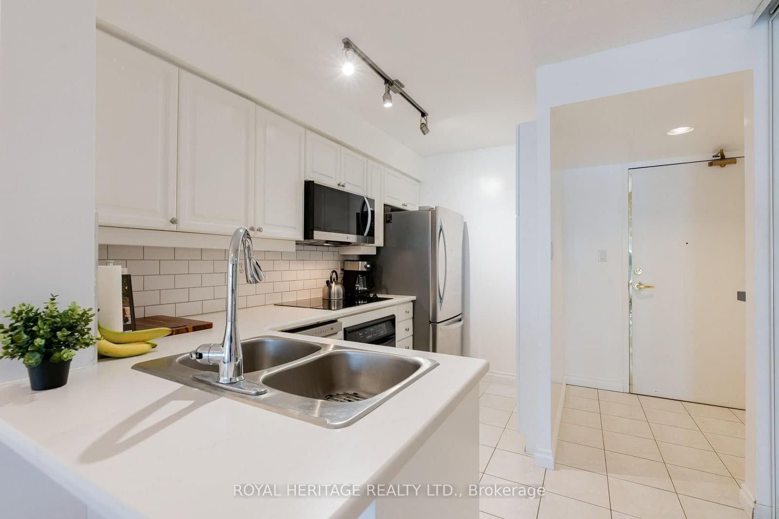 #211 - 188 Redpath Avenue