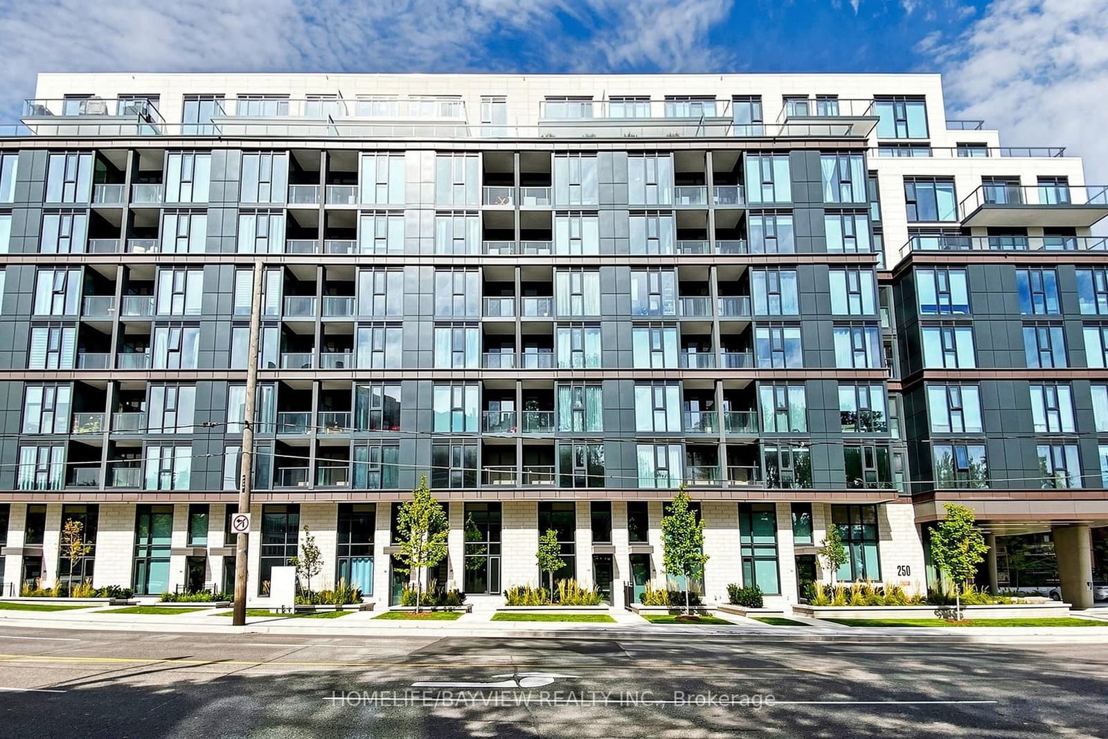 #605 - 250 Lawrence Avenue W