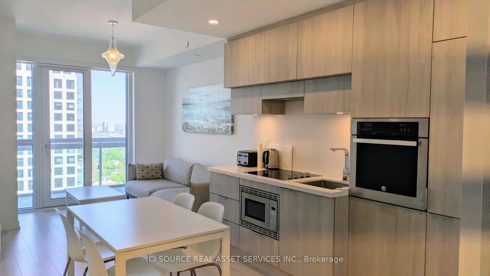 #3210 - 39 Roehampton Avenue
