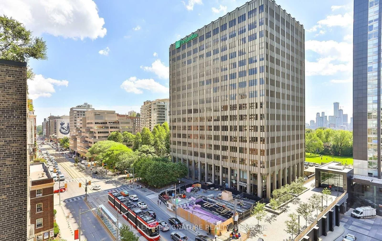 #802 - 111 St Clair Avenue W
