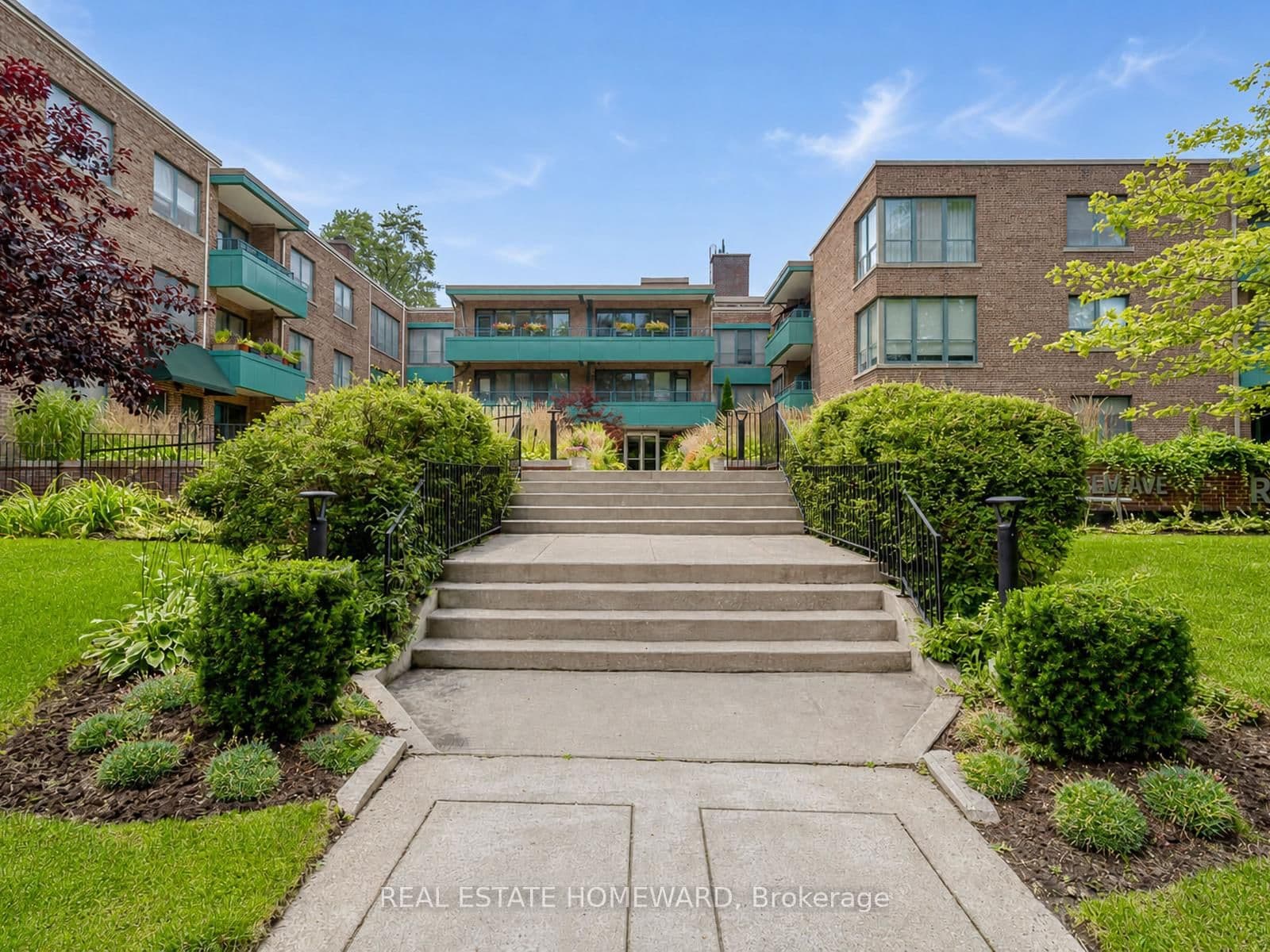 #309 - 30 Elm Avenue