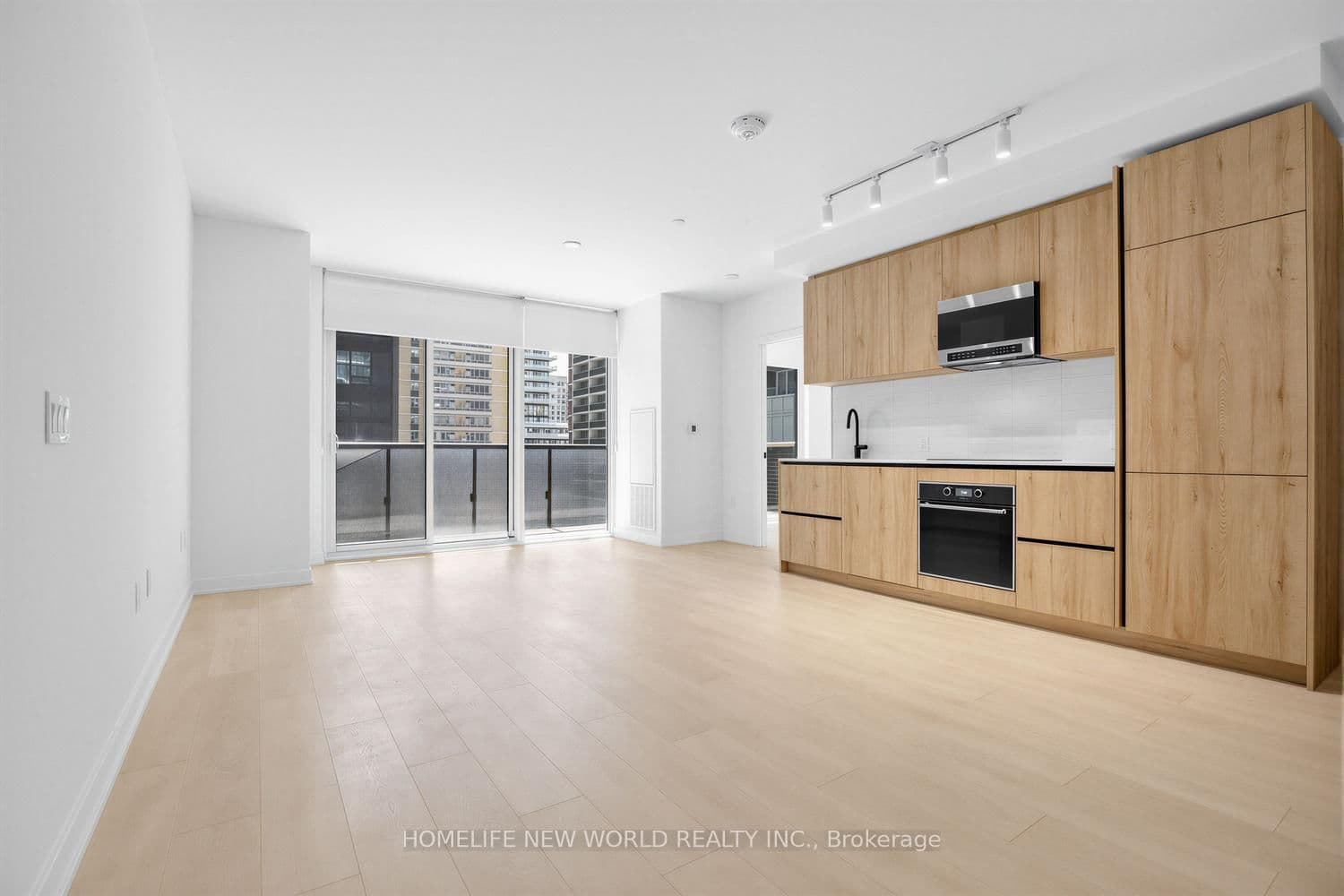 117 Broadway Avenue, Unit 602